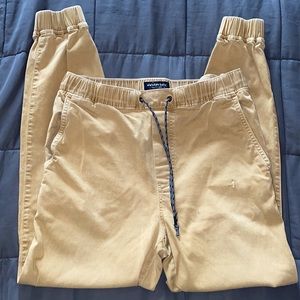 🟡American Eagle Joggers🟡